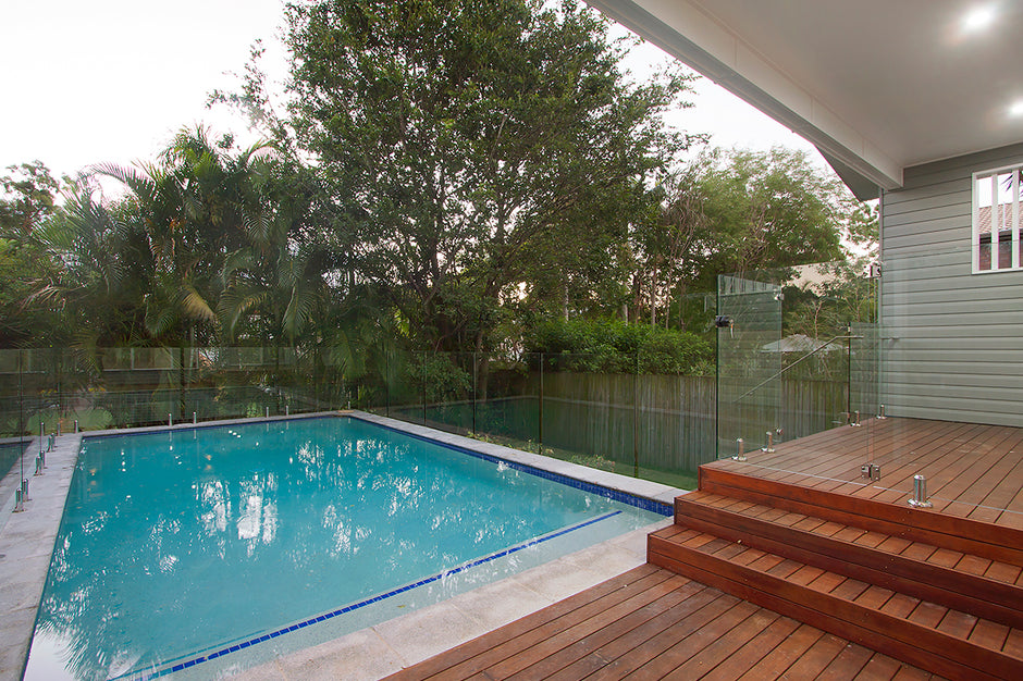 4 Timeless Designs for Building a Beautiful Pool Area