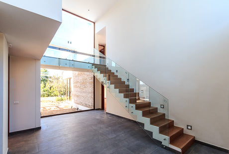 Innovative Ideas for Designing a Beautiful Glass Balustrade