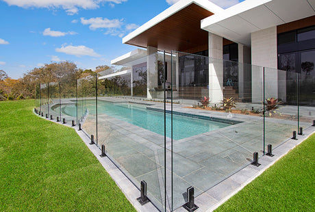 Guide to Installing Your Own Pool Fence